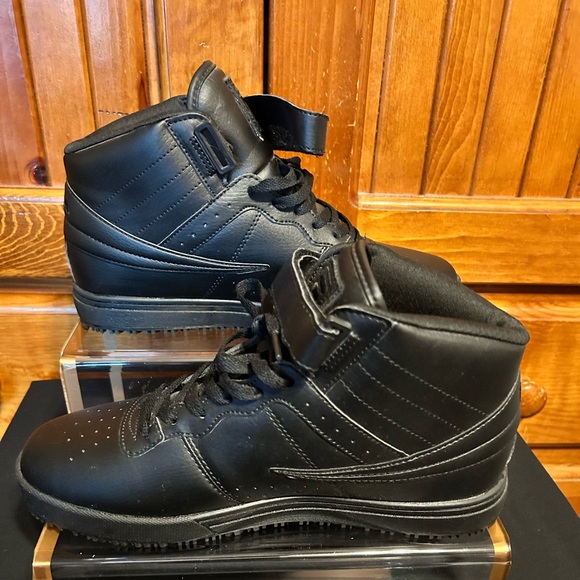 Fila black leather size 10 shoe - Picture 1 of 6